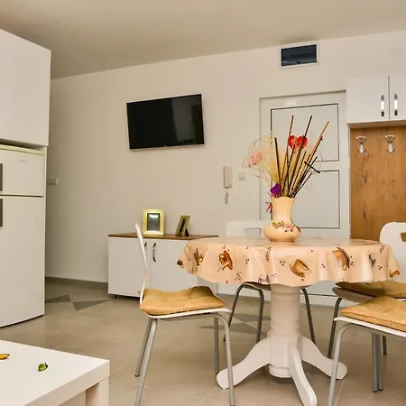 Milenkovic Apartment *